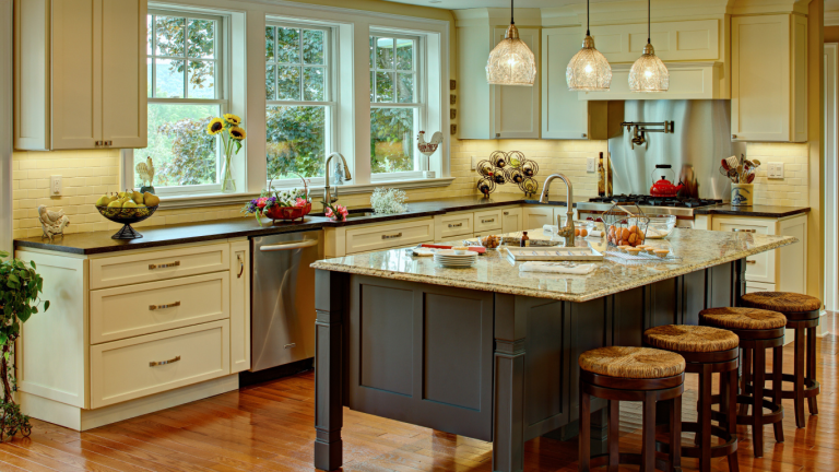 How to Choose Quality Storage Solutions for a Modern Kitchen